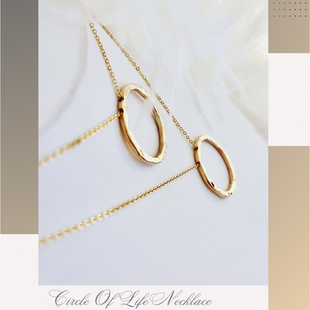 Elegant Gold Circle of Life Necklace